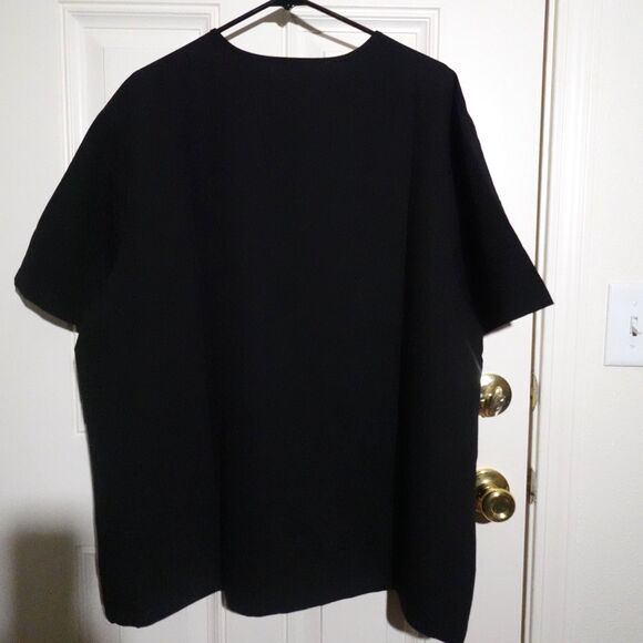 FIGS Three-Pocket Scrub Top – XXL – New with Tags - Picture 3 of 3